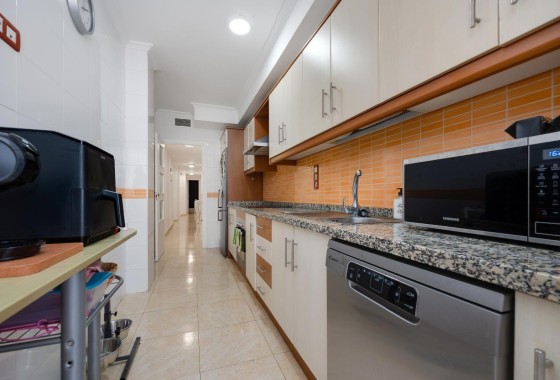 Resale - Wohnung / Appartement -
Torrevieja - Center