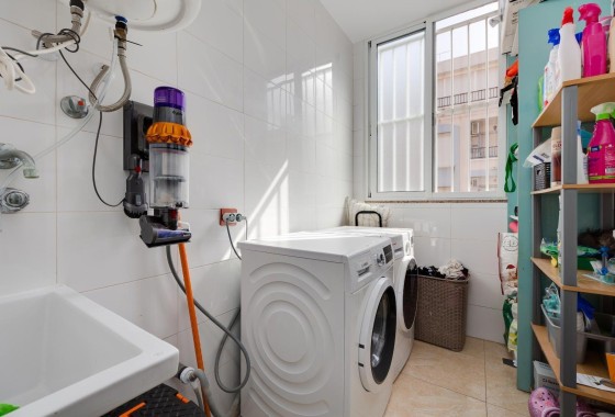 Resale - Wohnung / Appartement -
Torrevieja - Center