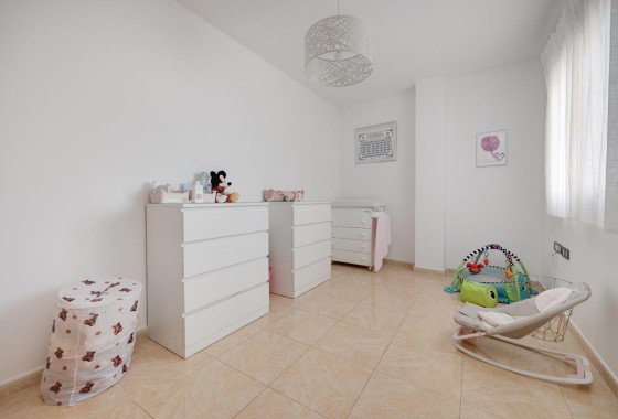 Resale - Wohnung / Appartement -
Torrevieja - Center