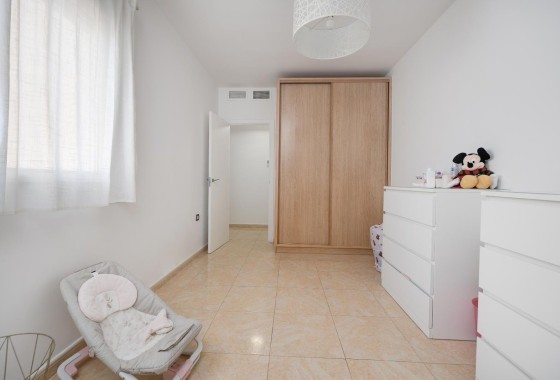 Resale - Wohnung / Appartement -
Torrevieja - Center