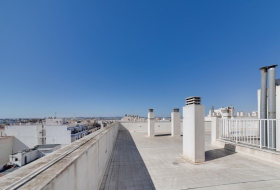 Resale - Wohnung / Appartement -
Torrevieja - Center