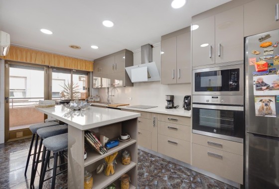 Herverkoop - Appartement / Flat -
Torrevieja - Center