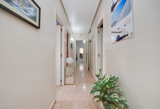 Herverkoop - Appartement / Flat -
Torrevieja - Center