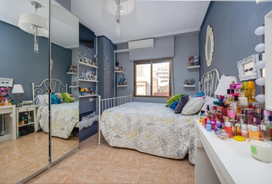 Herverkoop - Appartement / Flat -
Torrevieja - Center
