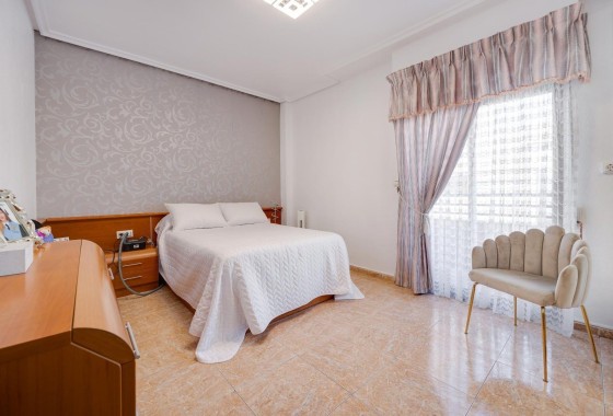 Herverkoop - Appartement / Flat -
Torrevieja - Center