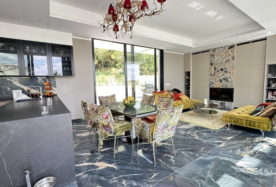 Venta - Chalet Independiente -
Las Colinas - Costa Blanca
