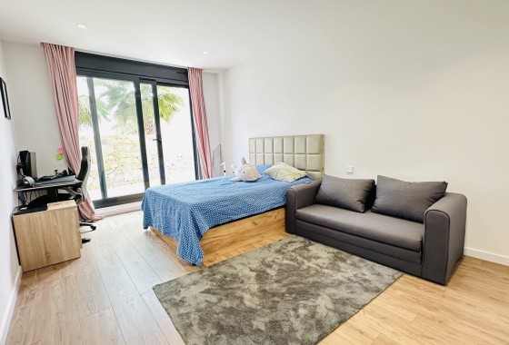 Venta - Chalet Independiente -
Las Colinas - Costa Blanca