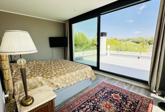Venta - Chalet Independiente -
Las Colinas - Costa Blanca