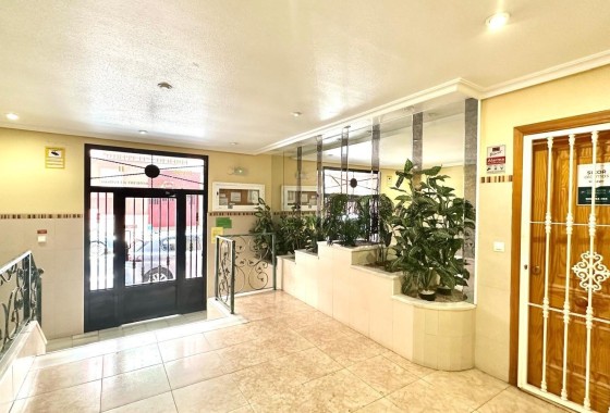 Herverkoop - Appartement / Flat -
Torrevieja - Center