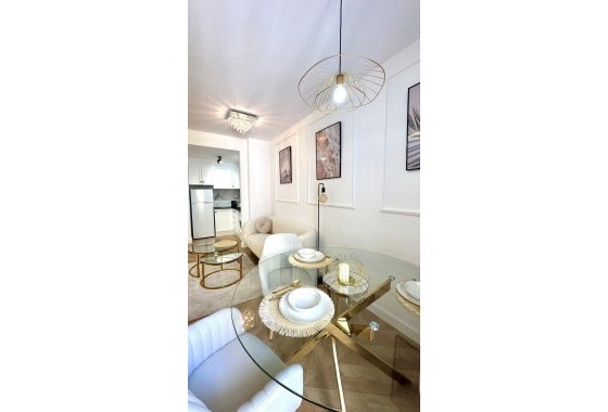 Herverkoop - Appartement / Flat -
Torrevieja - Center