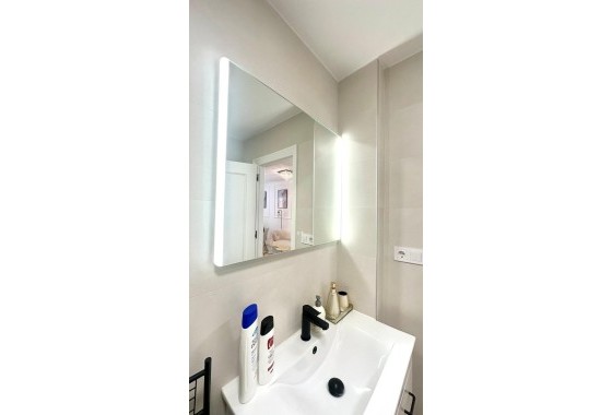 Herverkoop - Appartement / Flat -
Torrevieja - Center