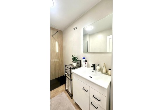 Herverkoop - Appartement / Flat -
Torrevieja - Center