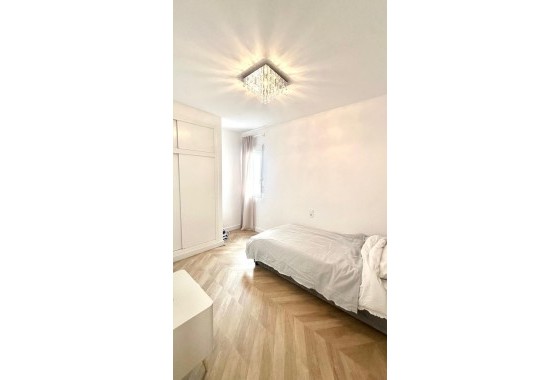 Herverkoop - Appartement / Flat -
Torrevieja - Center
