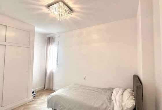 Herverkoop - Appartement / Flat -
Torrevieja - Center