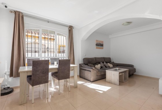 Herverkoop - Halfvrijstaande villa -
Cabo Roig - Lomas de Cabo Roig