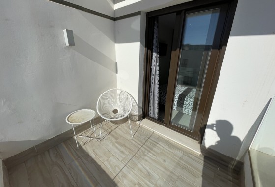 Resale - Doppelhaushälfte -
Villamartín