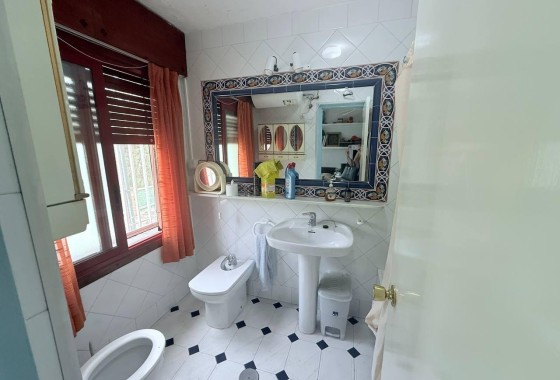 Resale - Freistehende Villa -
Orihuela Costa - Campoamor