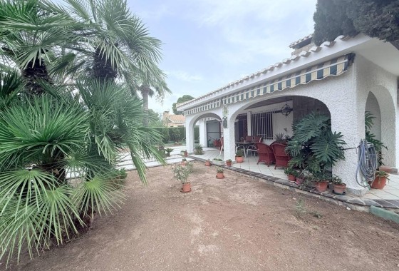 Resale - Freistehende Villa -
Orihuela Costa - Campoamor