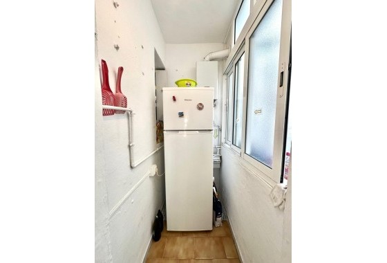 Sprzedaż - Apartament / Mieszkanie -
Torrevieja - Estacion de autobuses
