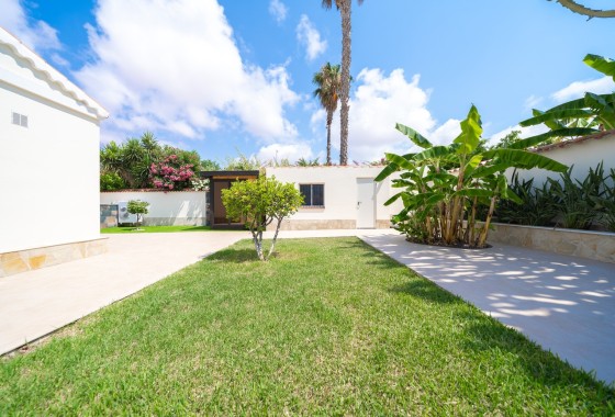 Venta - Chalet Independiente -
Torrevieja - Costa Blanca