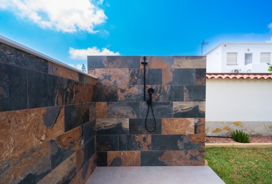 Venta - Chalet Independiente -
Torrevieja - Costa Blanca