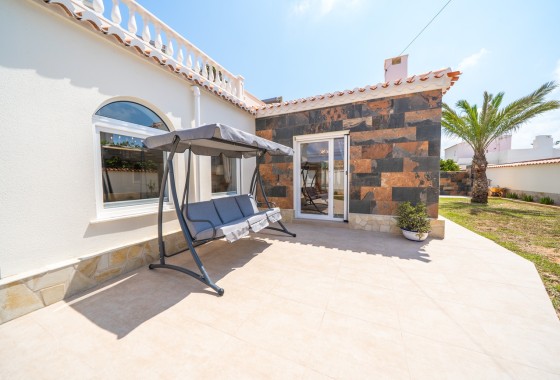 Venta - Chalet Independiente -
Torrevieja - Costa Blanca