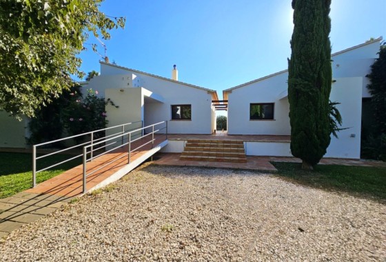 Venta - Chalet Independiente -
Ondara - Inland