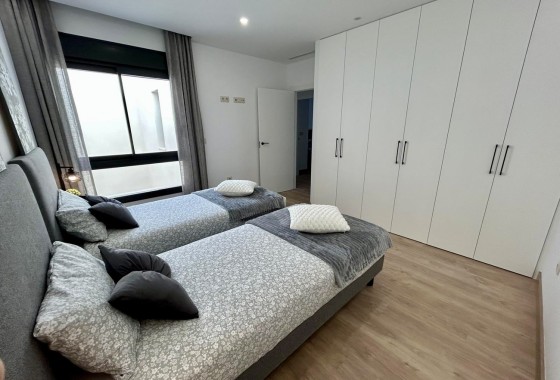 Revente - Maison de ville -
Dolores - Costa Blanca