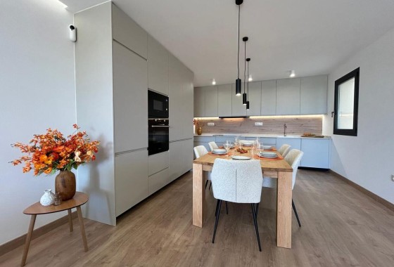 Revente - Maison de ville -
Dolores - Costa Blanca