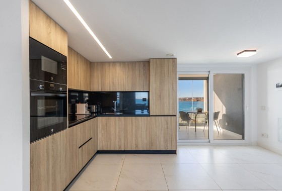 Sprzedaż - Apartament / Mieszkanie -
Torrevieja - Costa Blanca