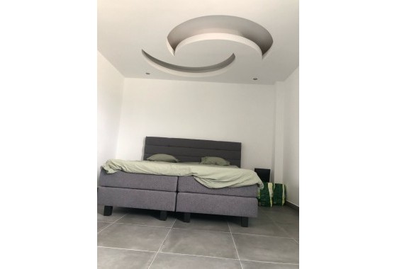 Venta - Chalet Independiente -
Pinoso - Inland