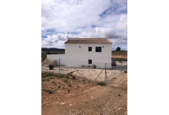 Venta - Chalet Independiente -
Pinoso - Inland