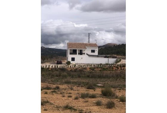 Venta - Chalet Independiente -
Pinoso - Inland
