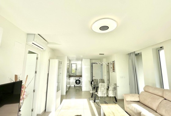 Venta - Apartamento / Piso -
Finestrat