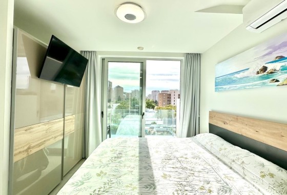 Venta - Apartamento / Piso -
Finestrat