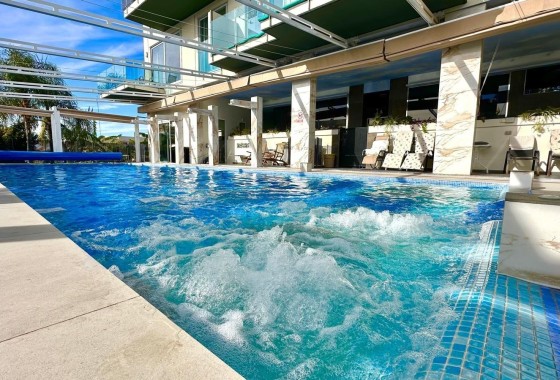 Venta - Apartamento / Piso -
Finestrat