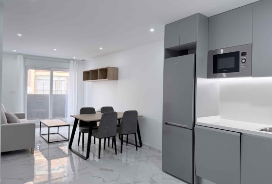 Herverkoop - Appartement / Flat -
Torrevieja - Costa Blanca
