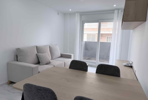 Herverkoop - Appartement / Flat -
Torrevieja - Costa Blanca