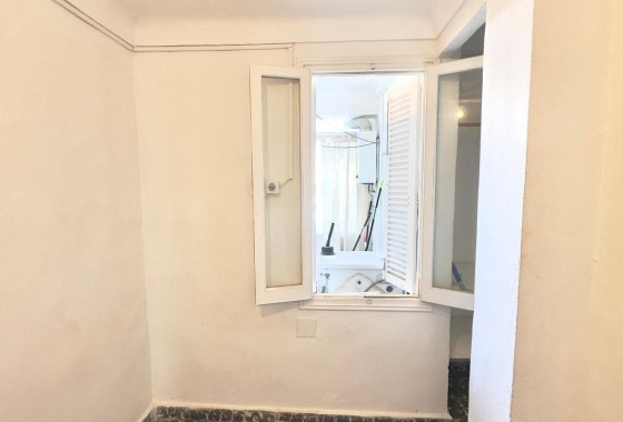 Resale - Wohnung / Appartement -
Torrevieja - Zona Los Frutales
