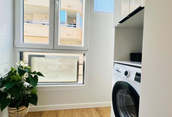 Resale - Wohnung / Appartement -
Torrevieja - Playa del Cura