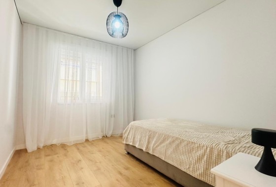 Resale - Wohnung / Appartement -
Torrevieja - Playa del Cura