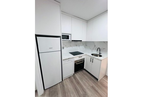 Sprzedaż - Apartament / Mieszkanie -
Torrevieja - Centro - Muelle Pesquero