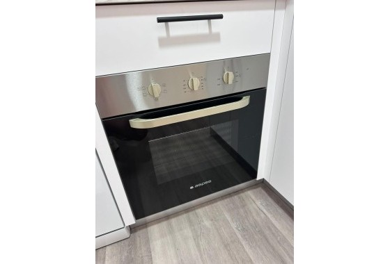 Sprzedaż - Apartament / Mieszkanie -
Torrevieja - Centro - Muelle Pesquero