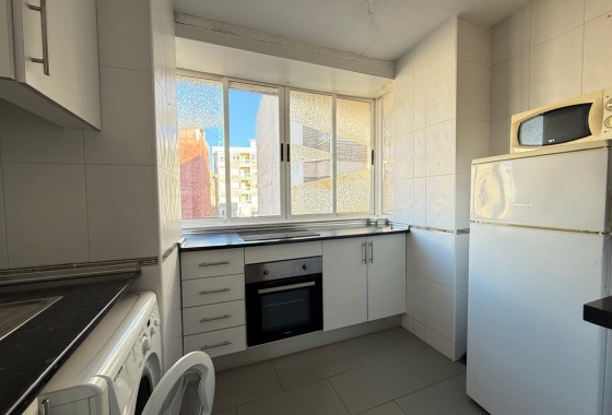 Resale - Wohnung / Appartement -
Torrevieja - Las Piscinas Naturales