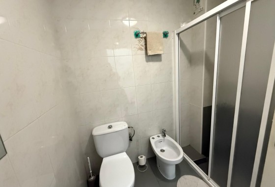 Resale - Wohnung / Appartement -
Torrevieja - Las Piscinas Naturales
