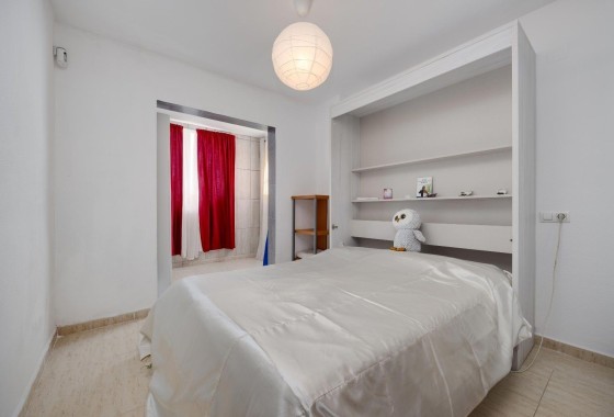 Resale - Wohnung / Appartement -
Torrevieja - La Siesta - El Salado - Torreta