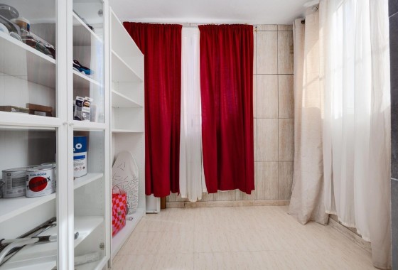 Resale - Wohnung / Appartement -
Torrevieja - La Siesta - El Salado - Torreta