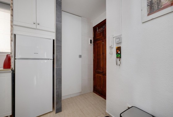 Resale - Wohnung / Appartement -
Torrevieja - La Siesta - El Salado - Torreta