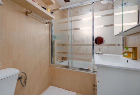 Resale - Wohnung / Appartement -
Torrevieja - La Siesta - El Salado - Torreta