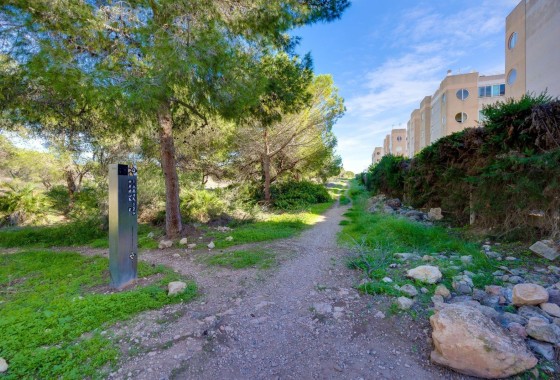 Resale - Wohnung / Appartement -
Torrevieja - La Siesta - El Salado - Torreta